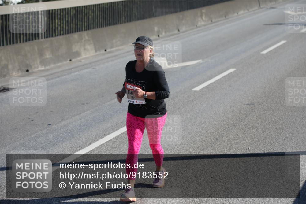 03.10.2025 - Köhlbrandbrückenlauf Yannick Fuchs http://msf.ph/oto/9183552 03.10.2025 11:30:15 Position 3 5547 meine-sportfotos.de