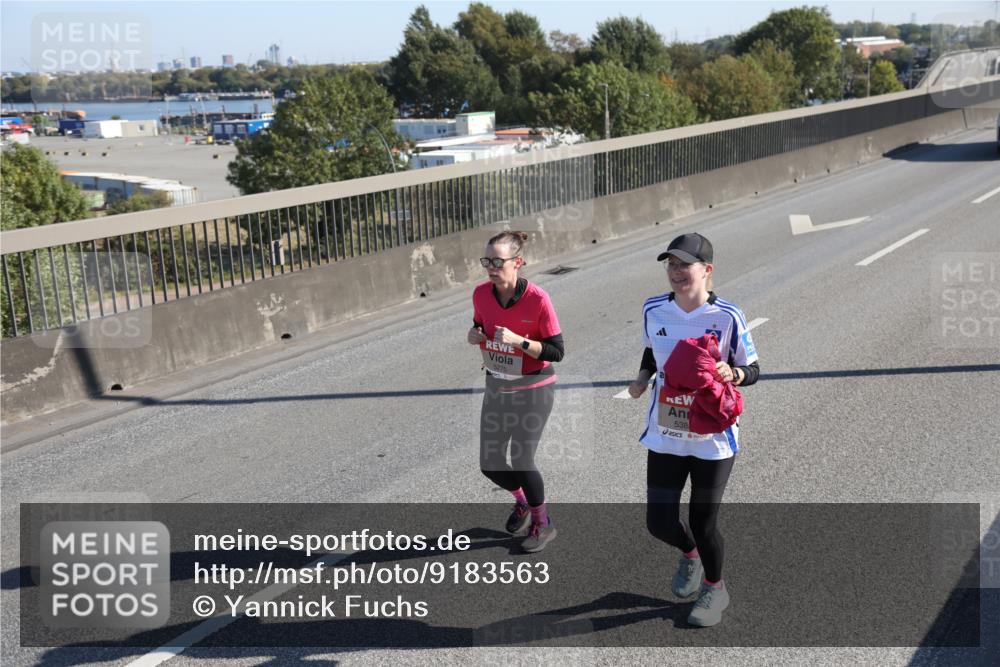 03.10.2025 - Köhlbrandbrückenlauf Yannick Fuchs http://msf.ph/oto/9183563 03.10.2025 11:30:27 Position 3 5275, 538 meine-sportfotos.de