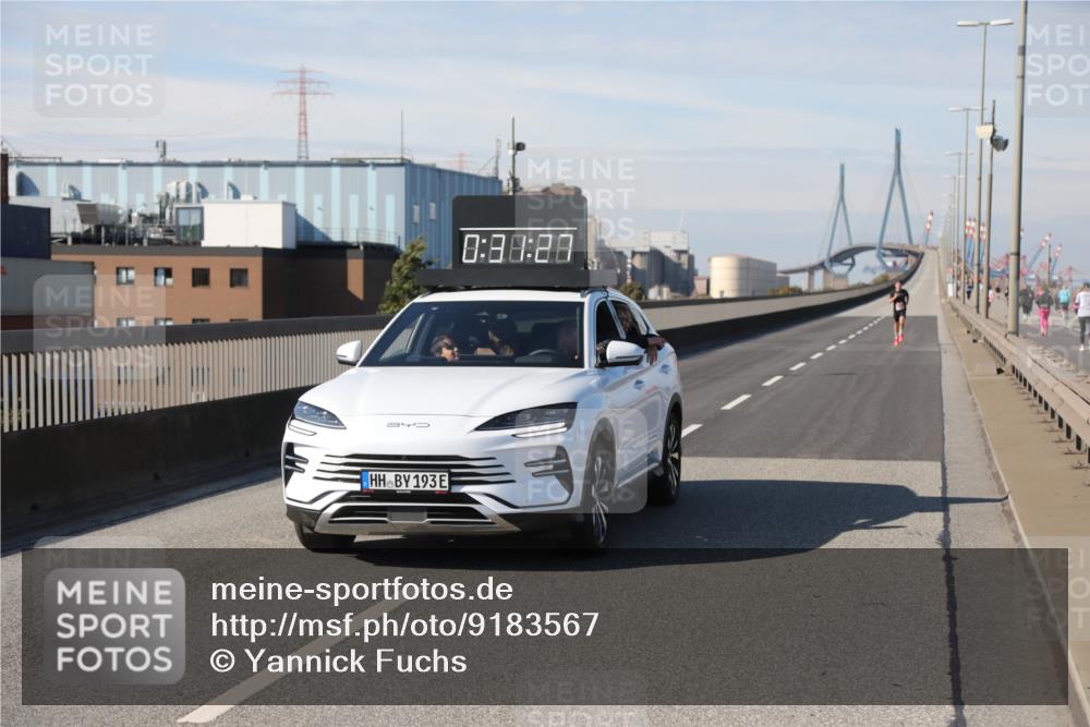 03.10.2025 - Köhlbrandbrückenlauf Yannick Fuchs http://msf.ph/oto/9183567 03.10.2025 11:31:19 Position 3 340, 193, 0, 88, 88 meine-sportfotos.de