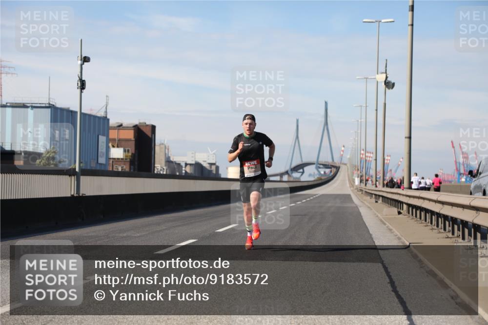 03.10.2025 - Köhlbrandbrückenlauf Yannick Fuchs http://msf.ph/oto/9183572 03.10.2025 11:31:26 Position 3  meine-sportfotos.de