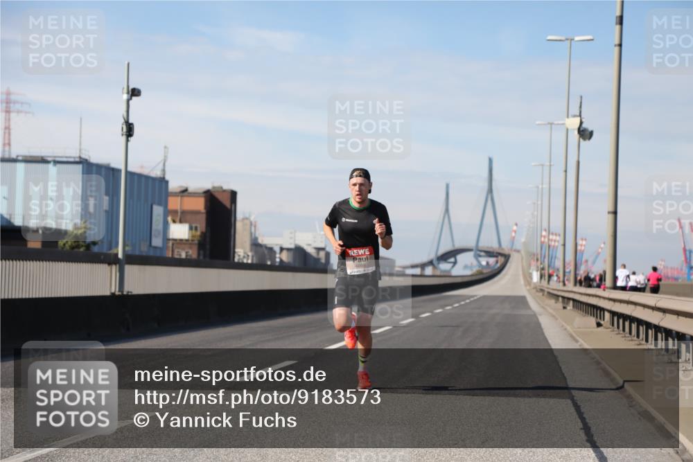 03.10.2025 - Köhlbrandbrückenlauf Yannick Fuchs http://msf.ph/oto/9183573 03.10.2025 11:31:26 Position 3 6099 meine-sportfotos.de