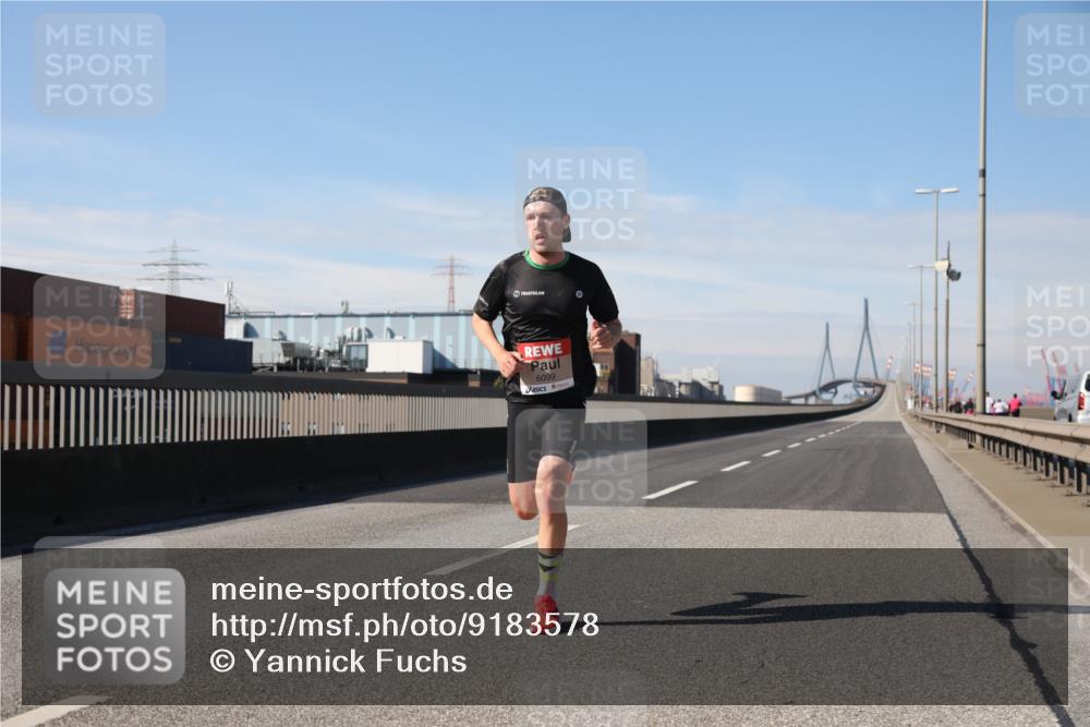 03.10.2025 - Köhlbrandbrückenlauf Yannick Fuchs http://msf.ph/oto/9183578 03.10.2025 11:31:28 Position 3 96, 6099 meine-sportfotos.de