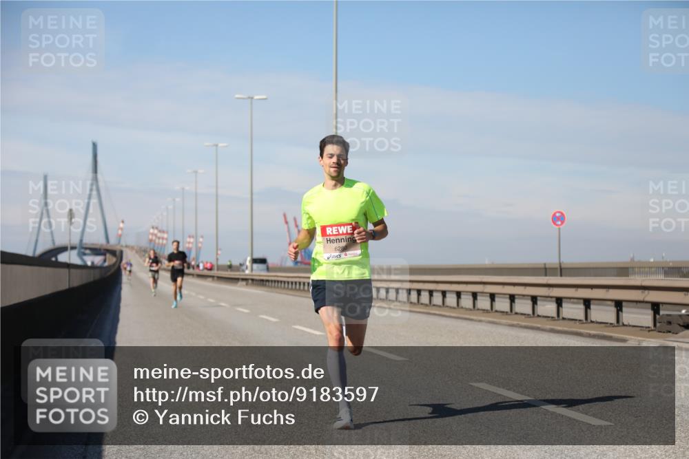 03.10.2025 - Köhlbrandbrückenlauf Yannick Fuchs http://msf.ph/oto/9183597 03.10.2025 11:33:50 Position 3 6280 meine-sportfotos.de