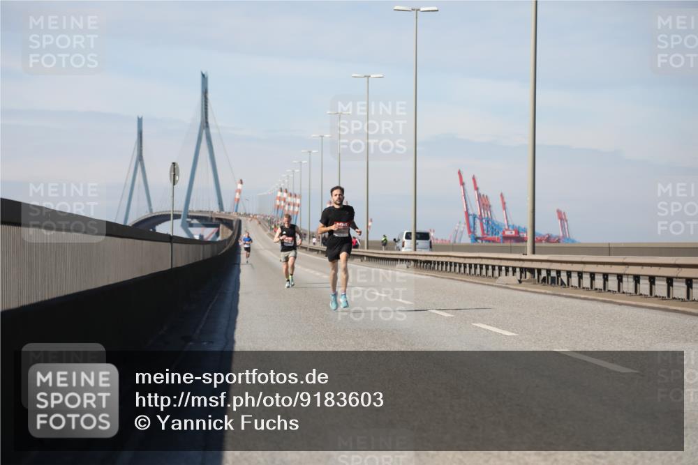 03.10.2025 - Köhlbrandbrückenlauf Yannick Fuchs http://msf.ph/oto/9183603 03.10.2025 11:33:52 Position 3  meine-sportfotos.de