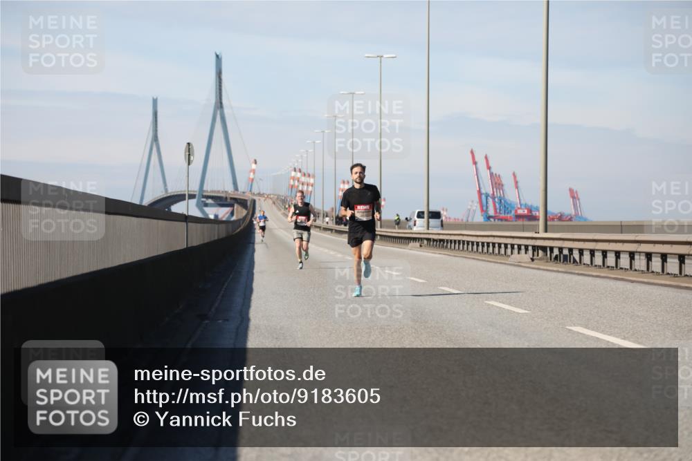 03.10.2025 - Köhlbrandbrückenlauf Yannick Fuchs http://msf.ph/oto/9183605 03.10.2025 11:33:53 Position 3  meine-sportfotos.de