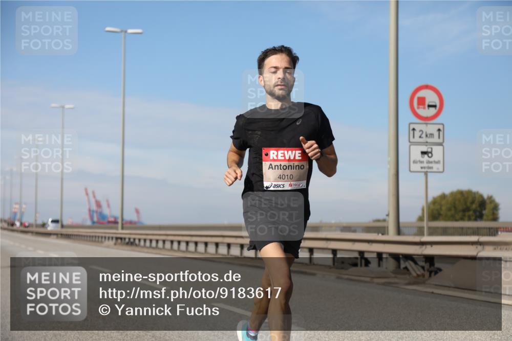 03.10.2025 - Köhlbrandbrückenlauf Yannick Fuchs http://msf.ph/oto/9183617 03.10.2025 11:33:57 Position 3 4010, 12, 1 meine-sportfotos.de