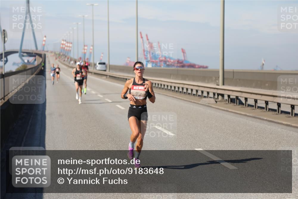 03.10.2025 - Köhlbrandbrückenlauf Yannick Fuchs http://msf.ph/oto/9183648 03.10.2025 11:34:24 Position 3 6740 meine-sportfotos.de