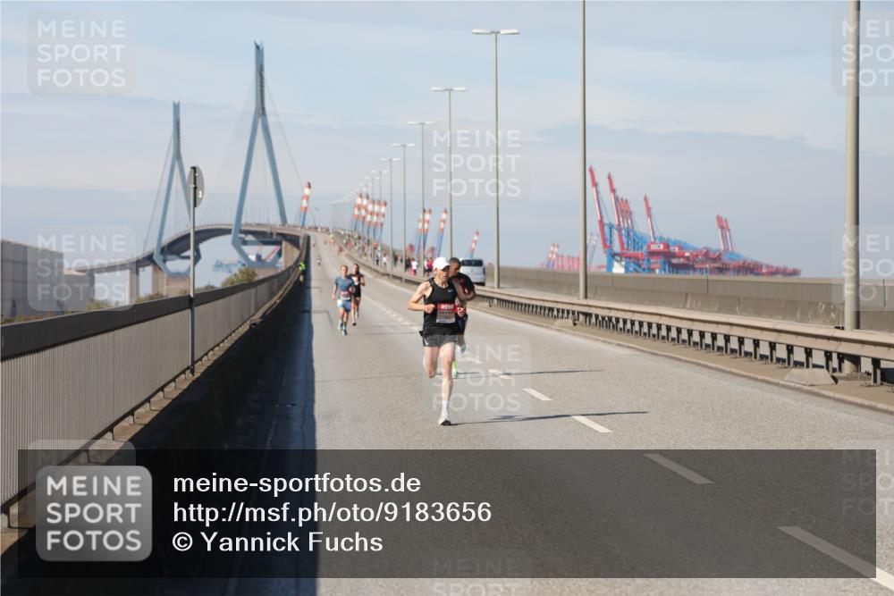 03.10.2025 - Köhlbrandbrückenlauf Yannick Fuchs http://msf.ph/oto/9183656 03.10.2025 11:34:26 Position 3  meine-sportfotos.de