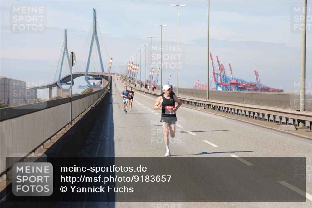 03.10.2025 - Köhlbrandbrückenlauf Yannick Fuchs http://msf.ph/oto/9183657 03.10.2025 11:34:27 Position 3  meine-sportfotos.de