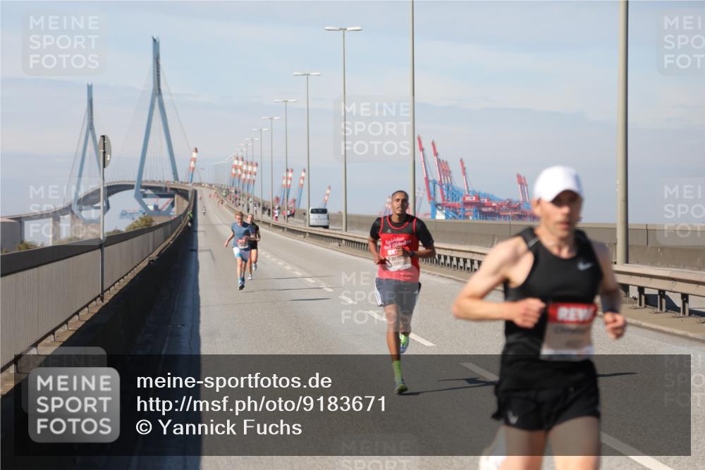 03.10.2025 - Köhlbrandbrückenlauf Yannick Fuchs http://msf.ph/oto/9183671 03.10.2025 11:34:30 Position 3 6483 meine-sportfotos.de