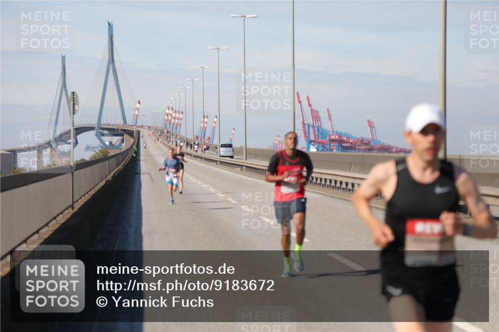 03.10.2025 - Köhlbrandbrückenlauf Yannick Fuchs http://msf.ph/oto/9183672 03.10.2025 11:34:31 Position 3  meine-sportfotos.de