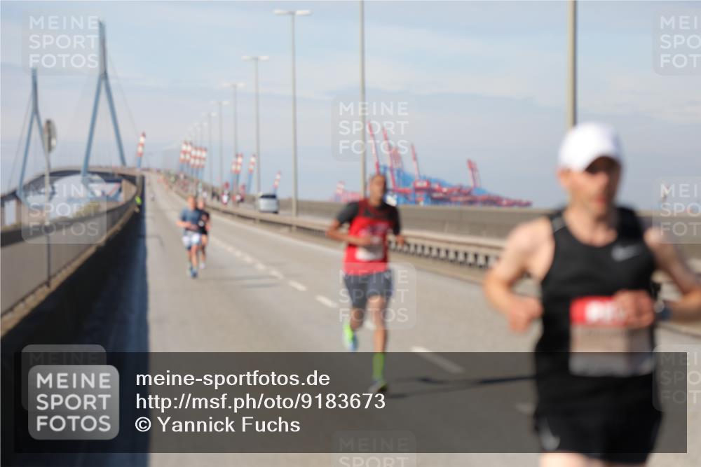 03.10.2025 - Köhlbrandbrückenlauf Yannick Fuchs http://msf.ph/oto/9183673 03.10.2025 11:34:31 Position 3  meine-sportfotos.de