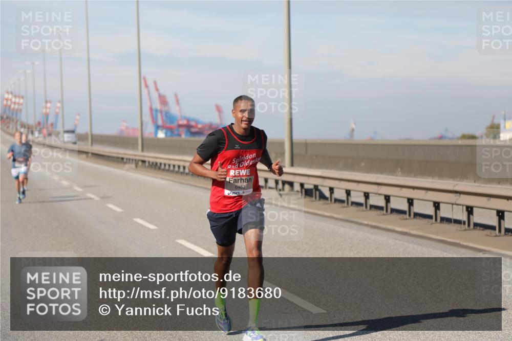 03.10.2025 - Köhlbrandbrückenlauf Yannick Fuchs http://msf.ph/oto/9183680 03.10.2025 11:34:32 Position 3 6483 meine-sportfotos.de