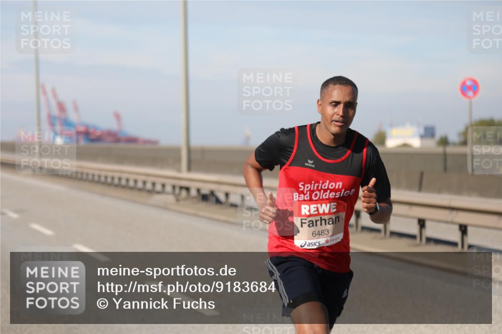 03.10.2025 - Köhlbrandbrückenlauf Yannick Fuchs http://msf.ph/oto/9183684 03.10.2025 11:34:33 Position 3 6483 meine-sportfotos.de