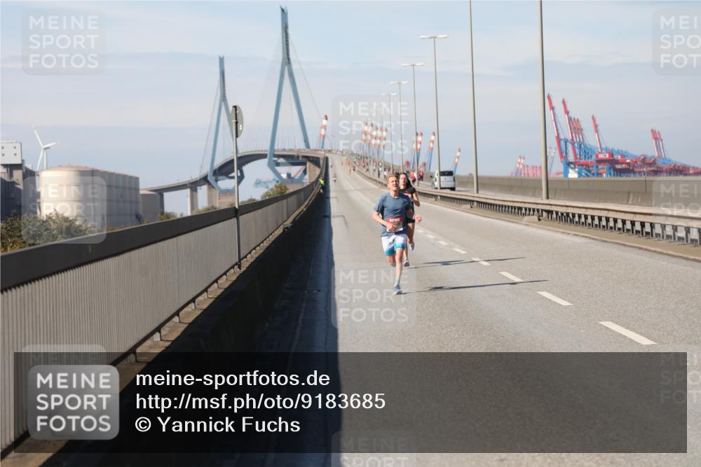 03.10.2025 - Köhlbrandbrückenlauf Yannick Fuchs http://msf.ph/oto/9183685 03.10.2025 11:34:34 Position 3  meine-sportfotos.de
