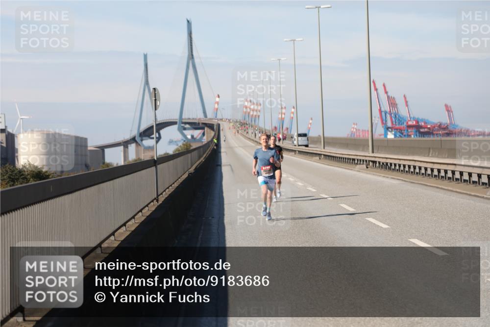 03.10.2025 - Köhlbrandbrückenlauf Yannick Fuchs http://msf.ph/oto/9183686 03.10.2025 11:34:34 Position 3  meine-sportfotos.de