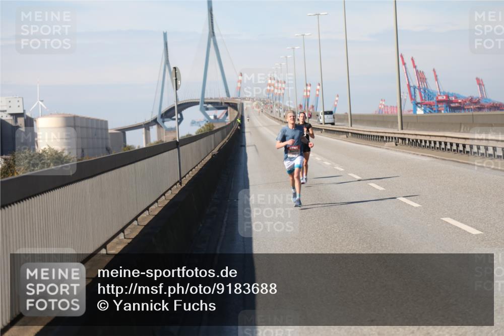 03.10.2025 - Köhlbrandbrückenlauf Yannick Fuchs http://msf.ph/oto/9183688 03.10.2025 11:34:34 Position 3  meine-sportfotos.de