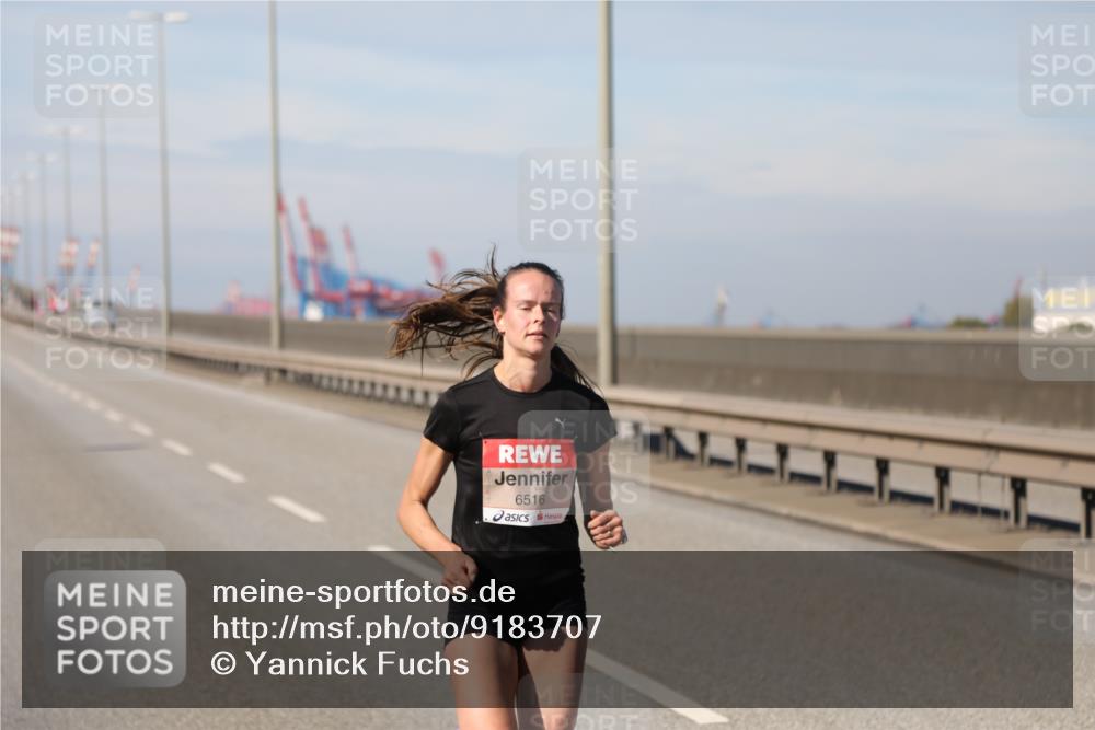 03.10.2025 - Köhlbrandbrückenlauf Yannick Fuchs http://msf.ph/oto/9183707 03.10.2025 11:34:40 Position 3 6516 meine-sportfotos.de