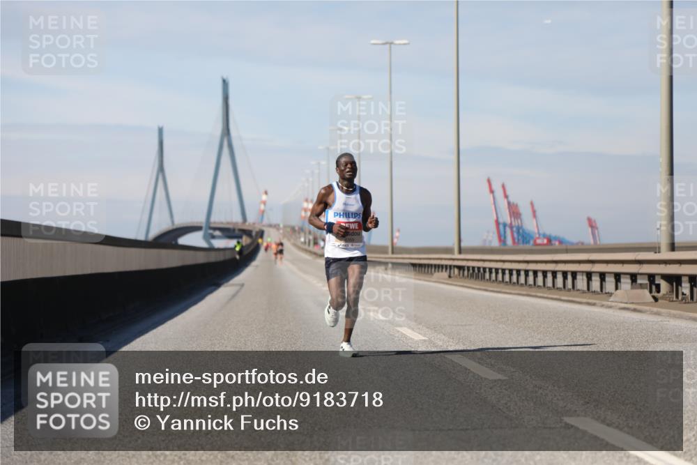 03.10.2025 - Köhlbrandbrückenlauf Yannick Fuchs http://msf.ph/oto/9183718 03.10.2025 11:35:26 Position 3 6359 meine-sportfotos.de