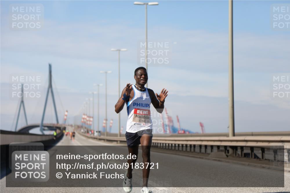 03.10.2025 - Köhlbrandbrückenlauf Yannick Fuchs http://msf.ph/oto/9183721 03.10.2025 11:35:27 Position 3 6359 meine-sportfotos.de