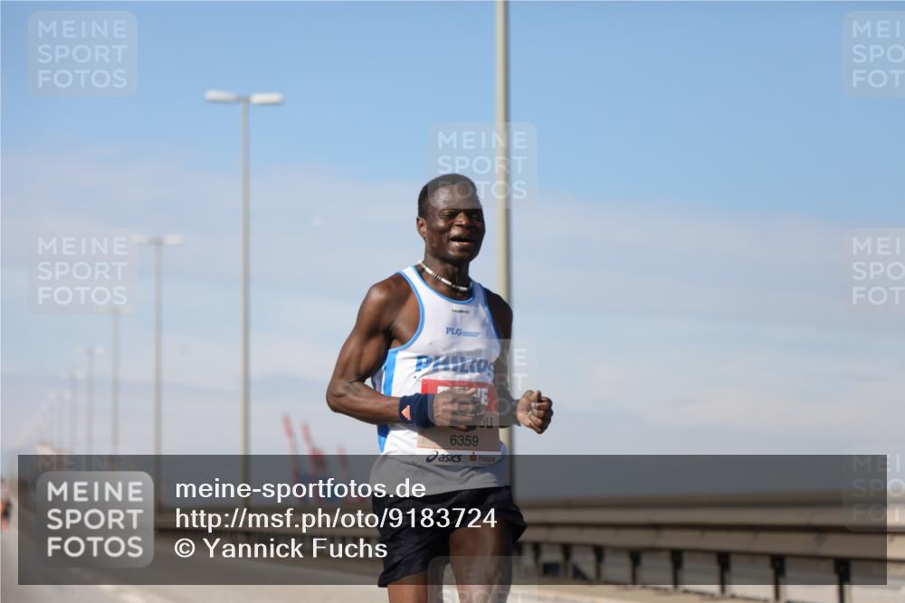 03.10.2025 - Köhlbrandbrückenlauf Yannick Fuchs http://msf.ph/oto/9183724 03.10.2025 11:35:28 Position 3 0620, 6359 meine-sportfotos.de