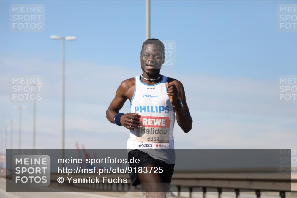 03.10.2025 - Köhlbrandbrückenlauf Yannick Fuchs http://msf.ph/oto/9183725 03.10.2025 11:35:28 Position 3 6359 meine-sportfotos.de