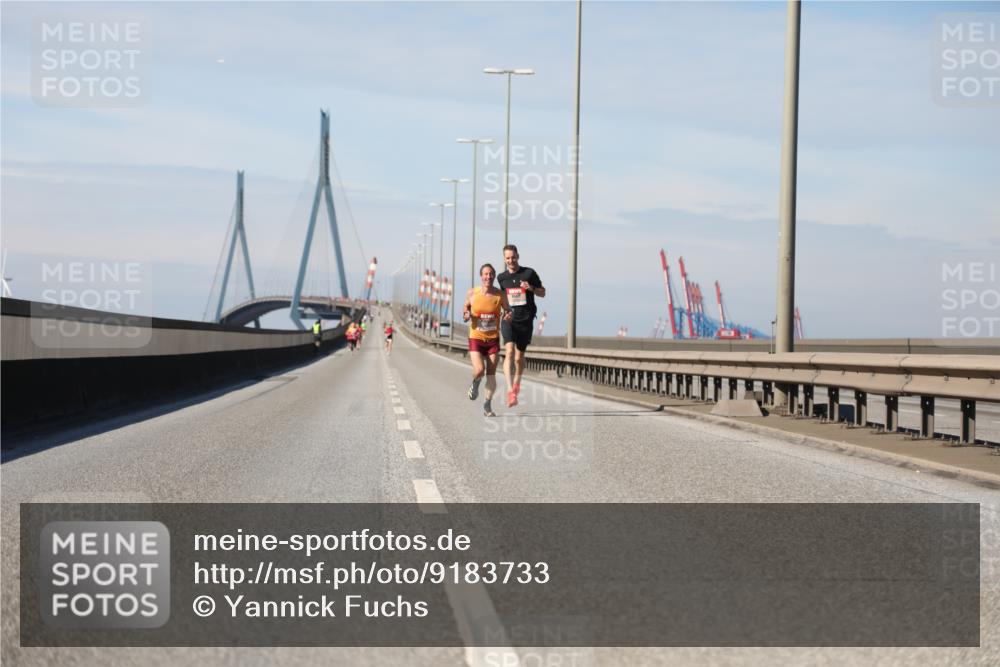 03.10.2025 - Köhlbrandbrückenlauf Yannick Fuchs http://msf.ph/oto/9183733 03.10.2025 11:35:53 Position 3  meine-sportfotos.de