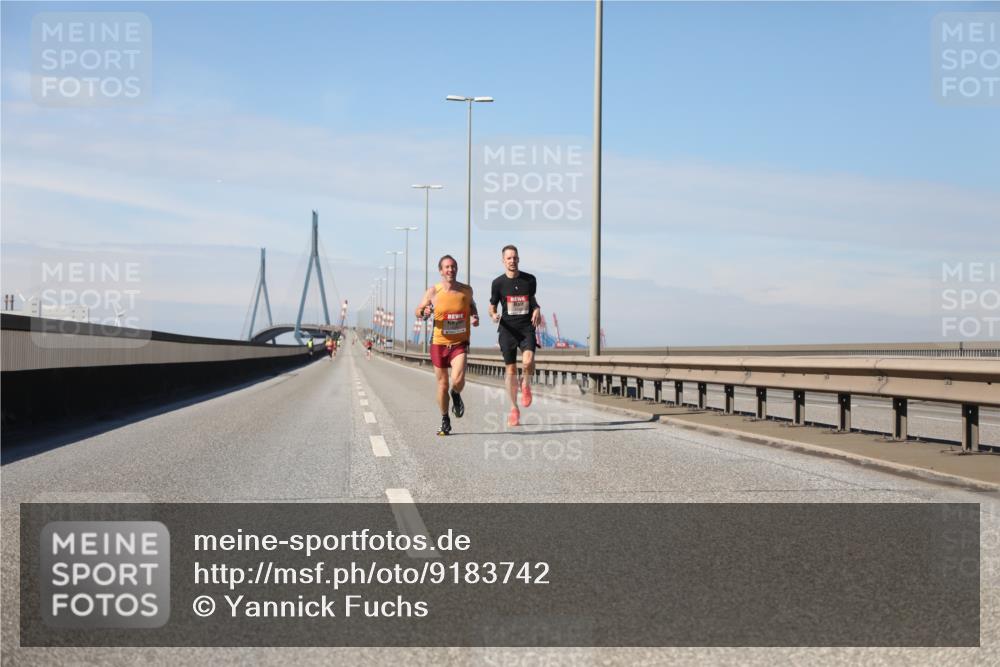 03.10.2025 - Köhlbrandbrückenlauf Yannick Fuchs http://msf.ph/oto/9183742 03.10.2025 11:35:56 Position 3  meine-sportfotos.de
