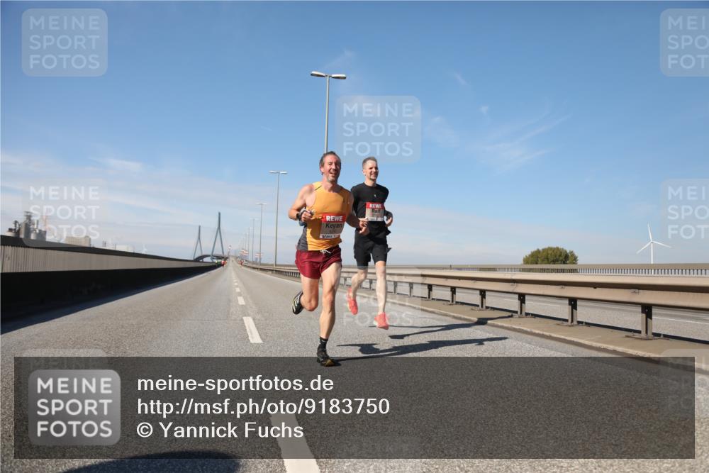 03.10.2025 - Köhlbrandbrückenlauf Yannick Fuchs http://msf.ph/oto/9183750 03.10.2025 11:35:58 Position 3  meine-sportfotos.de
