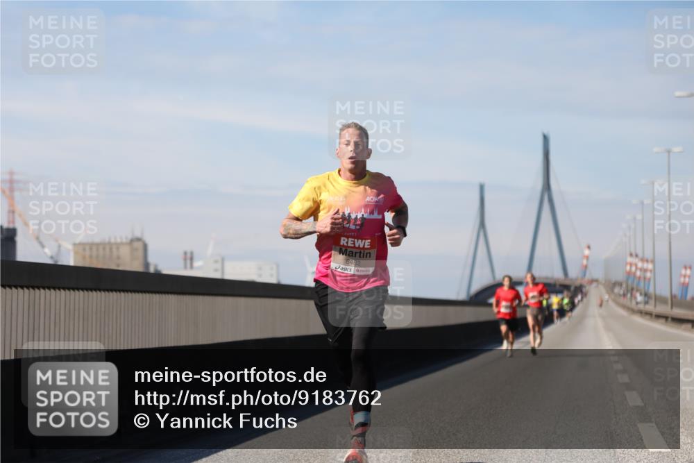 03.10.2025 - Köhlbrandbrückenlauf Yannick Fuchs http://msf.ph/oto/9183762 03.10.2025 11:36:21 Position 3 6482 meine-sportfotos.de