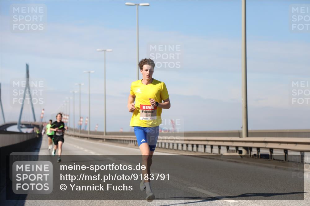 03.10.2025 - Köhlbrandbrückenlauf Yannick Fuchs http://msf.ph/oto/9183791 03.10.2025 11:36:46 Position 3 6253 meine-sportfotos.de