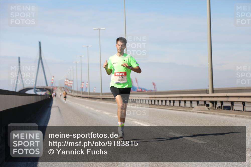 03.10.2025 - Köhlbrandbrückenlauf Yannick Fuchs http://msf.ph/oto/9183815 03.10.2025 11:36:55 Position 3 6248 meine-sportfotos.de