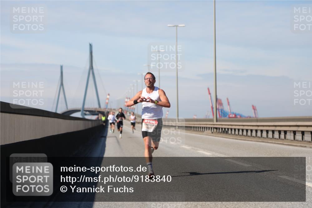 03.10.2025 - Köhlbrandbrückenlauf Yannick Fuchs http://msf.ph/oto/9183840 03.10.2025 11:37:27 Position 3 6216 meine-sportfotos.de