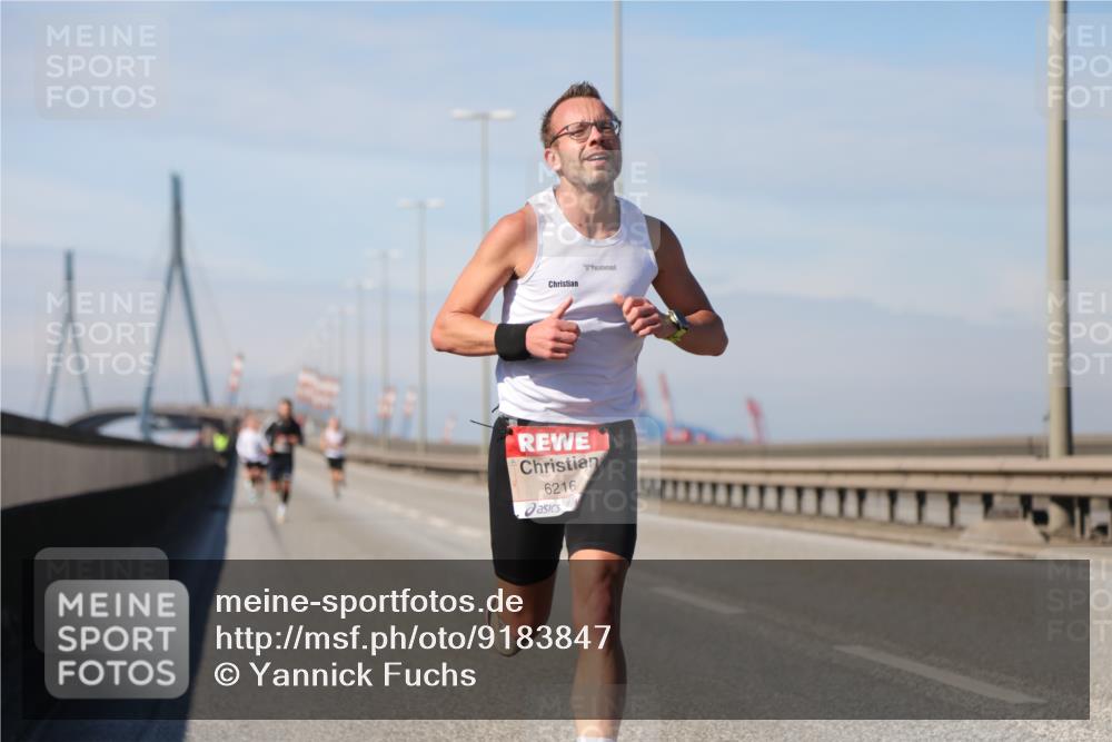 03.10.2025 - Köhlbrandbrückenlauf Yannick Fuchs http://msf.ph/oto/9183847 03.10.2025 11:37:29 Position 3 6216 meine-sportfotos.de