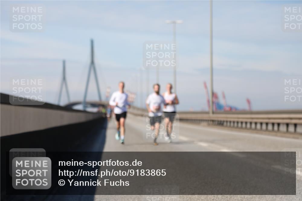 03.10.2025 - Köhlbrandbrückenlauf Yannick Fuchs http://msf.ph/oto/9183865 03.10.2025 11:37:39 Position 3  meine-sportfotos.de