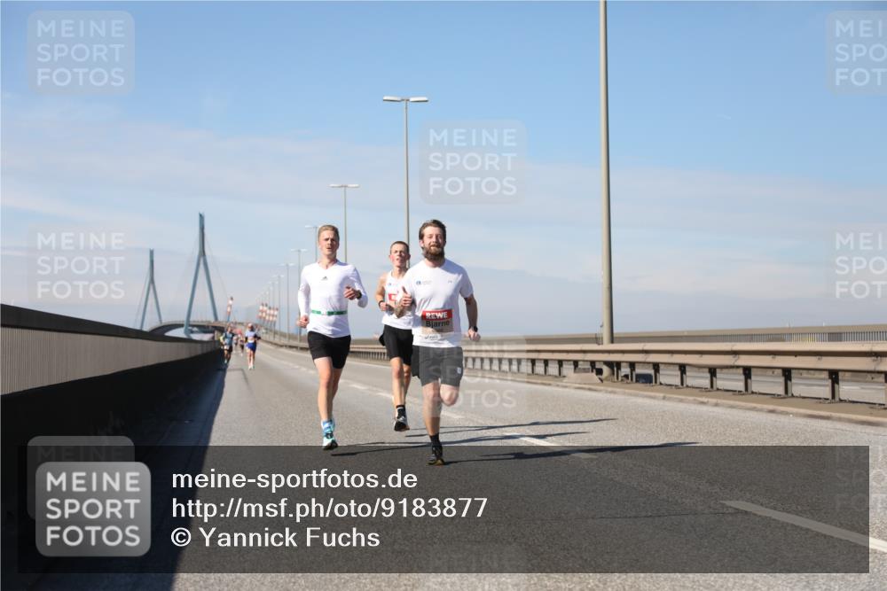 03.10.2025 - Köhlbrandbrückenlauf Yannick Fuchs http://msf.ph/oto/9183877 03.10.2025 11:37:42 Position 3  meine-sportfotos.de