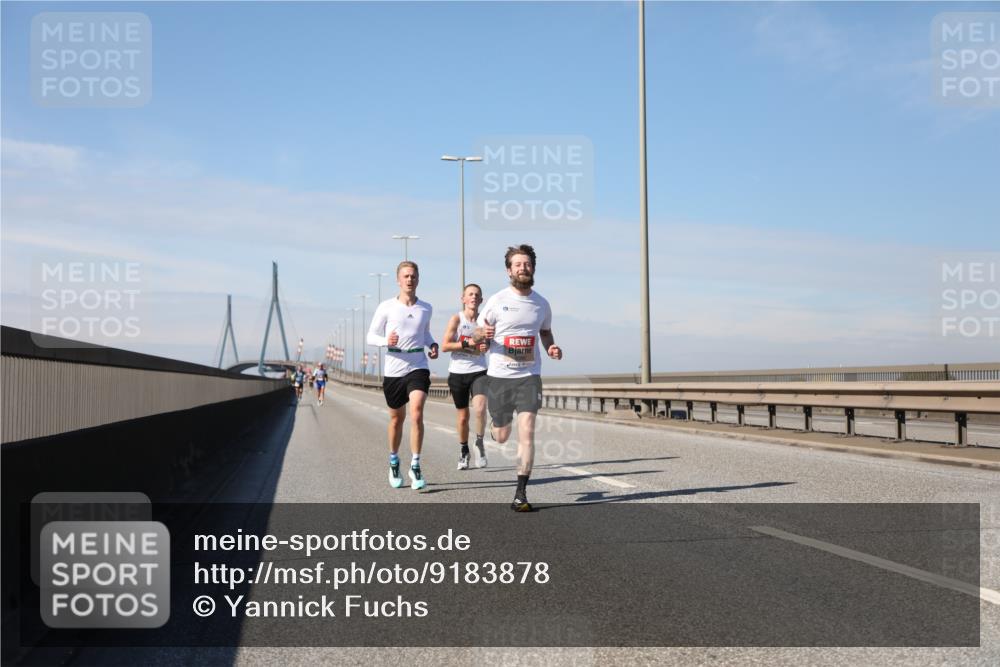 03.10.2025 - Köhlbrandbrückenlauf Yannick Fuchs http://msf.ph/oto/9183878 03.10.2025 11:37:42 Position 3  meine-sportfotos.de
