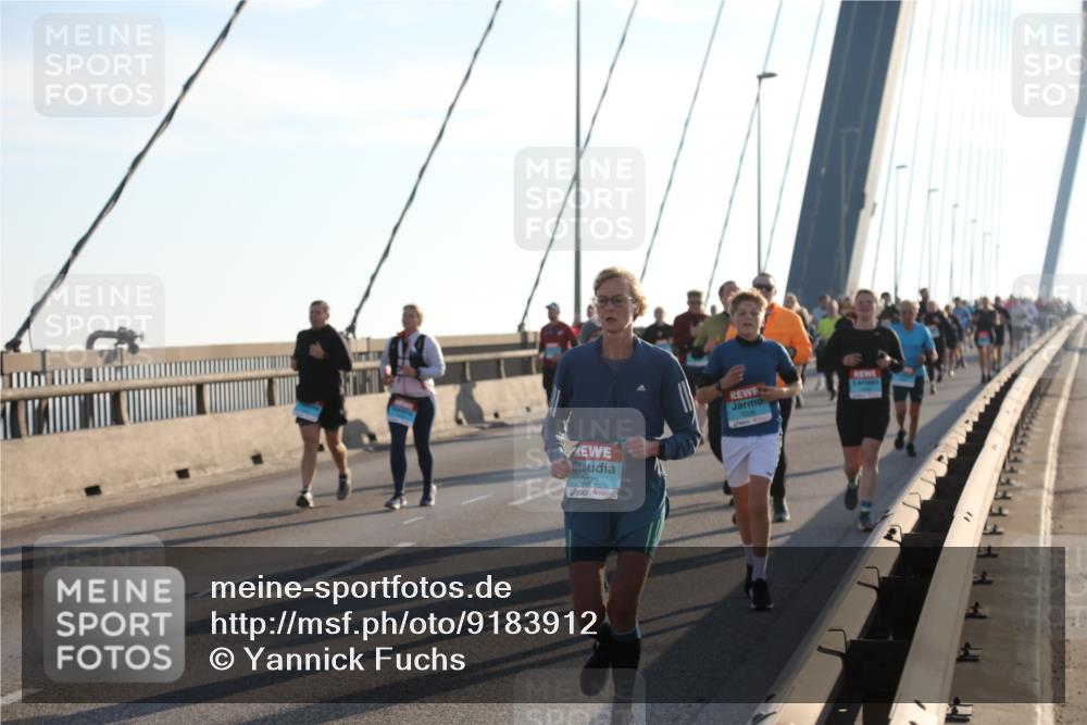 03.10.2025 - Köhlbrandbrückenlauf Yannick Fuchs http://msf.ph/oto/9183912 03.10.2025 08:31:22 Position 1 3372 meine-sportfotos.de
