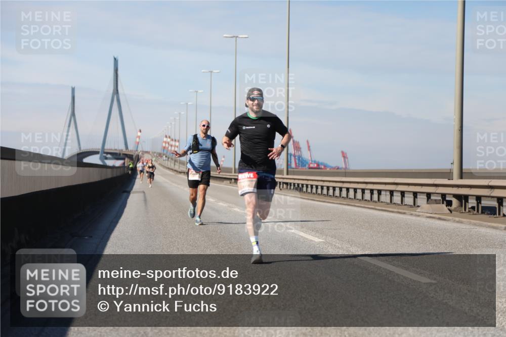 03.10.2025 - Köhlbrandbrückenlauf Yannick Fuchs http://msf.ph/oto/9183922 03.10.2025 11:37:54 Position 3  meine-sportfotos.de