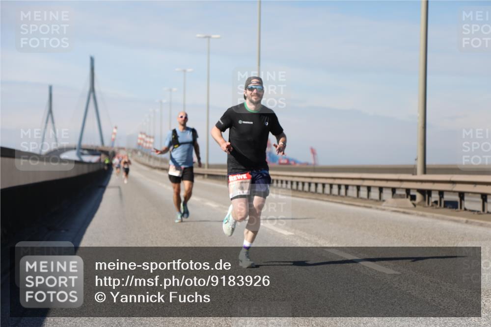 03.10.2025 - Köhlbrandbrückenlauf Yannick Fuchs http://msf.ph/oto/9183926 03.10.2025 11:37:55 Position 3  meine-sportfotos.de