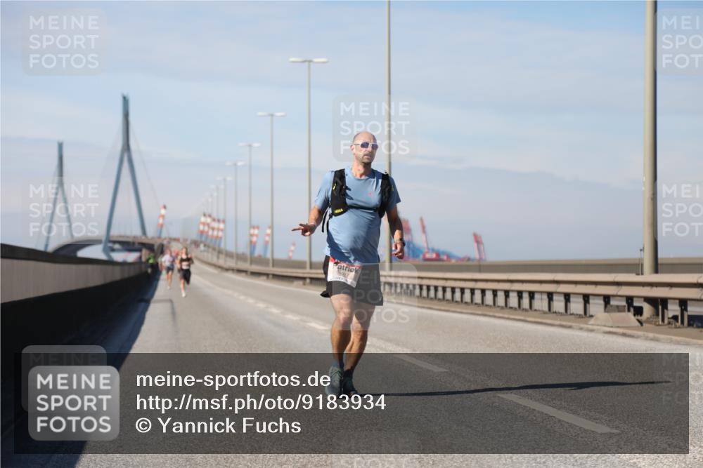03.10.2025 - Köhlbrandbrückenlauf Yannick Fuchs http://msf.ph/oto/9183934 03.10.2025 11:37:56 Position 3 4017 meine-sportfotos.de