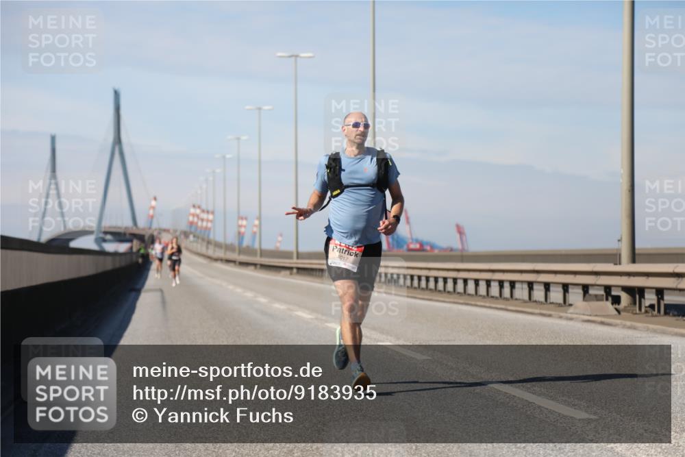 03.10.2025 - Köhlbrandbrückenlauf Yannick Fuchs http://msf.ph/oto/9183935 03.10.2025 11:37:56 Position 3 1017 meine-sportfotos.de