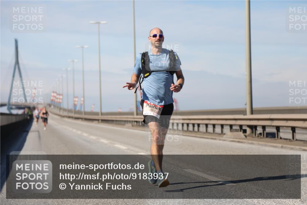 03.10.2025 - Köhlbrandbrückenlauf Yannick Fuchs http://msf.ph/oto/9183937 03.10.2025 11:37:57 Position 3 4017 meine-sportfotos.de
