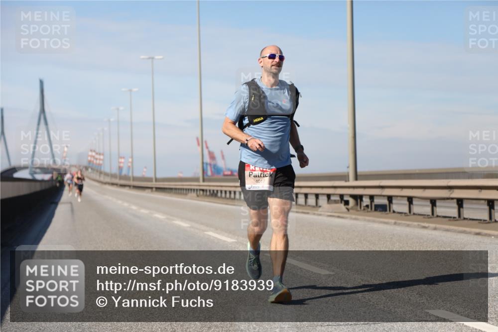 03.10.2025 - Köhlbrandbrückenlauf Yannick Fuchs http://msf.ph/oto/9183939 03.10.2025 11:37:57 Position 3 4017 meine-sportfotos.de