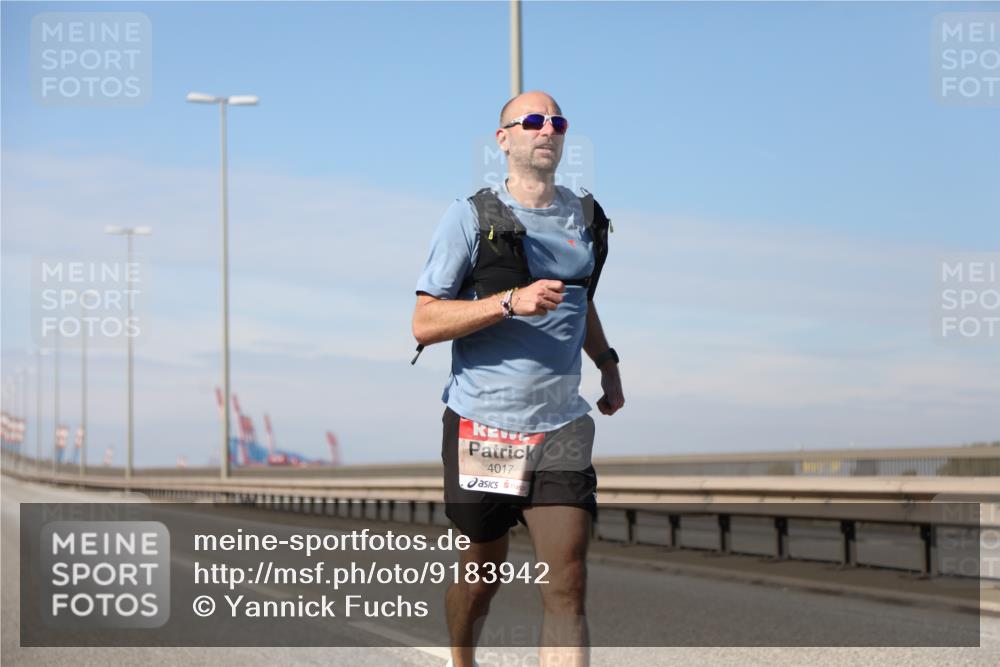 03.10.2025 - Köhlbrandbrückenlauf Yannick Fuchs http://msf.ph/oto/9183942 03.10.2025 11:37:58 Position 3 4017 meine-sportfotos.de