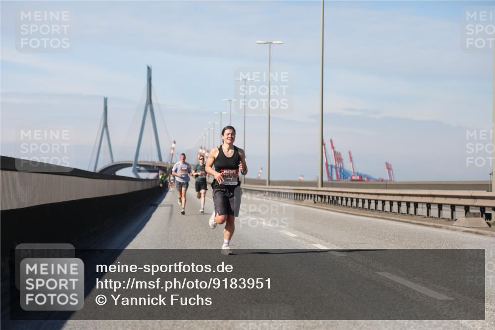 03.10.2025 - Köhlbrandbrückenlauf Yannick Fuchs http://msf.ph/oto/9183951 03.10.2025 11:38:08 Position 3  meine-sportfotos.de