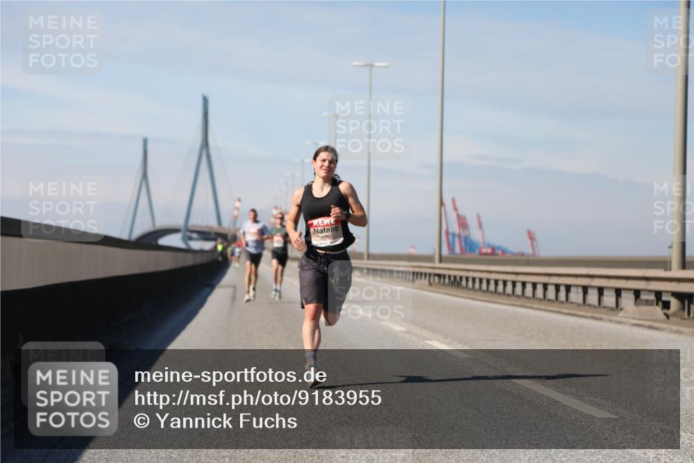 03.10.2025 - Köhlbrandbrückenlauf Yannick Fuchs http://msf.ph/oto/9183955 03.10.2025 11:38:09 Position 3 4092 meine-sportfotos.de