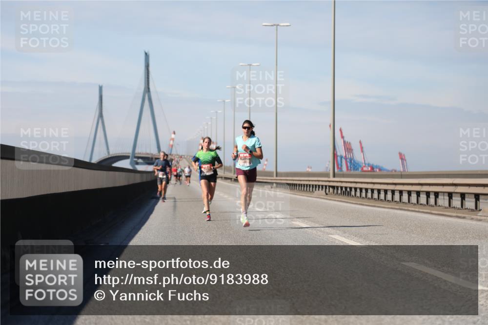 03.10.2025 - Köhlbrandbrückenlauf Yannick Fuchs http://msf.ph/oto/9183988 03.10.2025 11:38:40 Position 3  meine-sportfotos.de