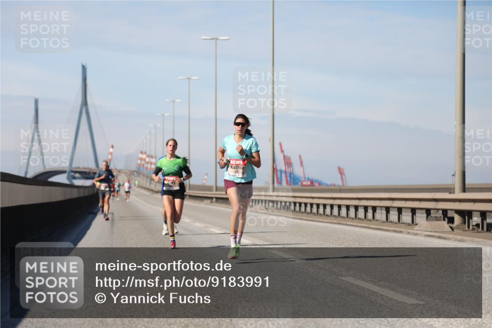03.10.2025 - Köhlbrandbrückenlauf Yannick Fuchs http://msf.ph/oto/9183991 03.10.2025 11:38:41 Position 3 6241 meine-sportfotos.de