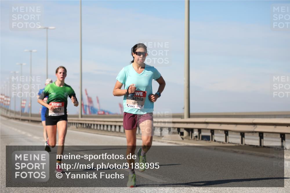 03.10.2025 - Köhlbrandbrückenlauf Yannick Fuchs http://msf.ph/oto/9183995 03.10.2025 11:38:43 Position 3 6241 meine-sportfotos.de